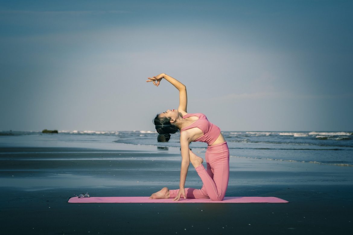 Ultimate Guide to Choosing Yoga Practice Props: Expert Reviews & Top Picks for Enhanced Flexibility and Strength